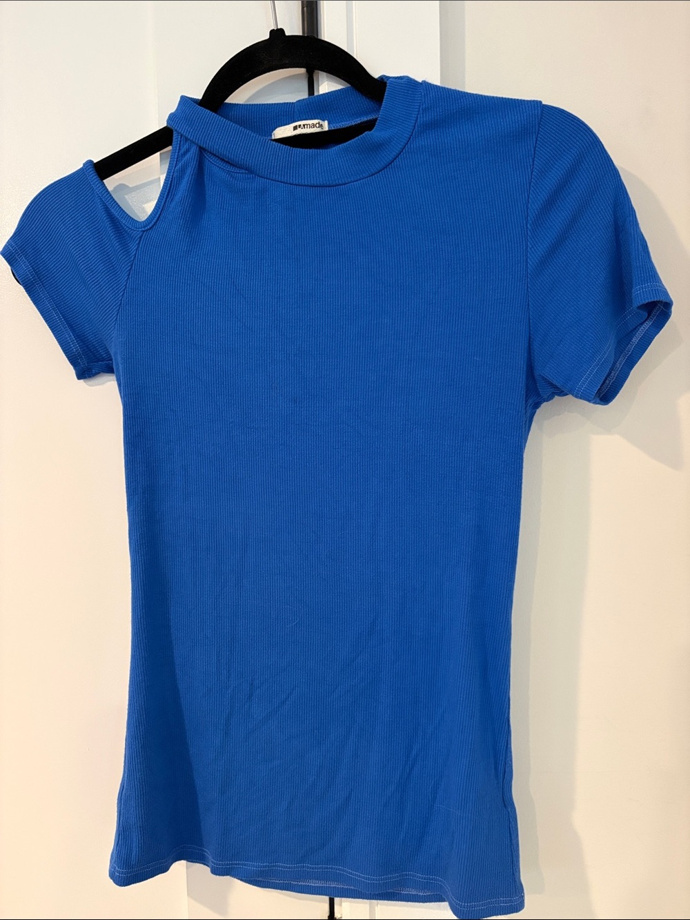 LAmade Woman’s Royal Blue Ribbed Short Sleeve Top with Shoulder Cutout Size XS